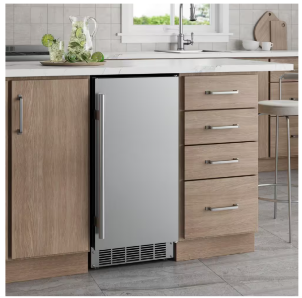 EdgeStar 15" Built-In Ice Maker - Stores Frozen Crescent Ice - Image 4