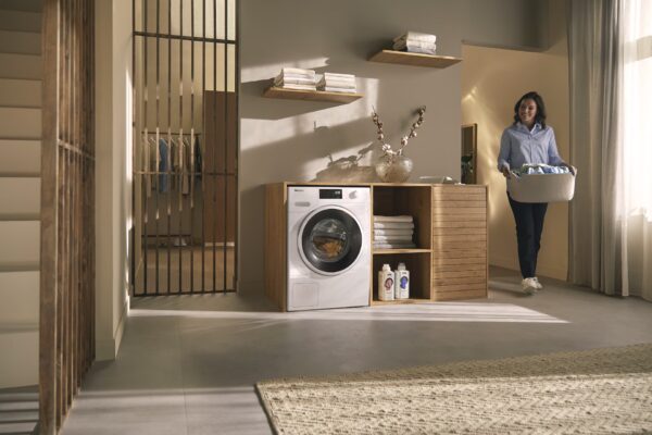 Miele wwd160 Front-Load Washer - Premium Cleaning Performance - Image 4