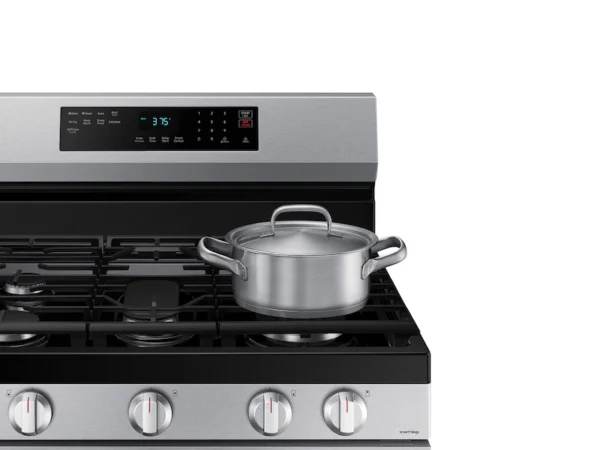 Samsung 6.0 cu. ft. Freestanding Gas Range - Spacious Cooking - Image 3